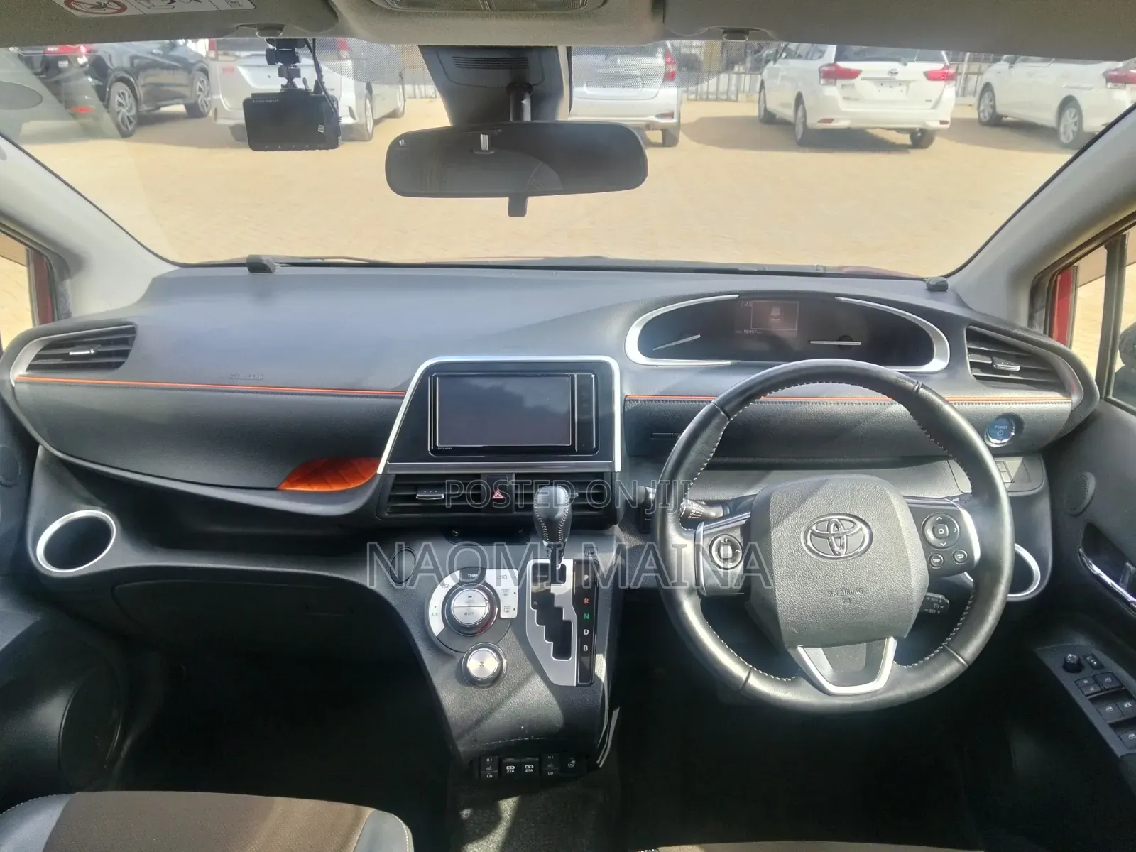 Toyota Sienta 2019 Maroon