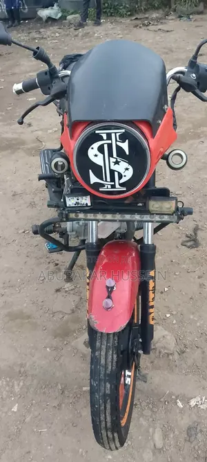 Bajaj Boxer 2026 Red