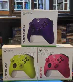 Xbox Series Controllers