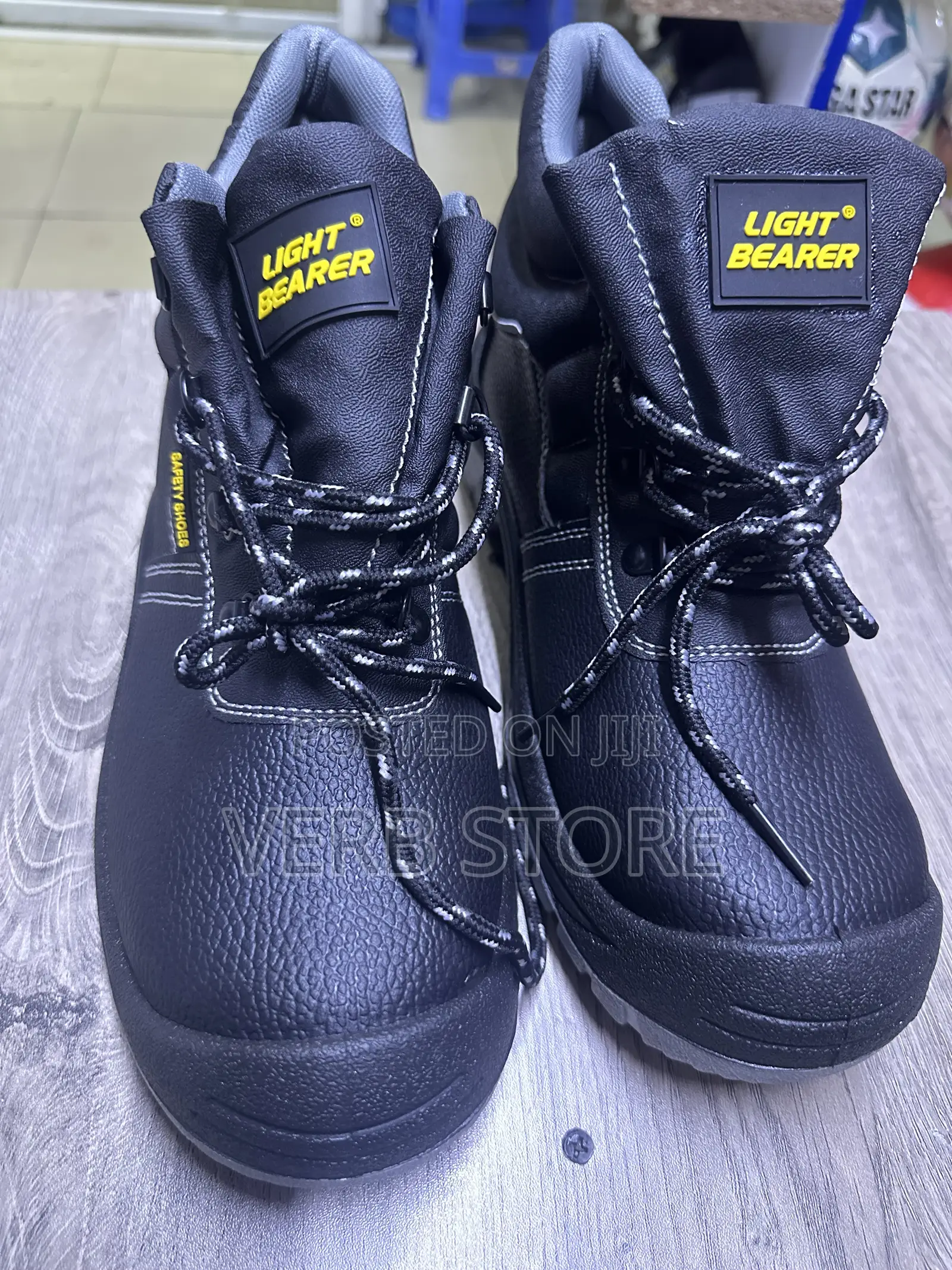 Light Bearer Safety Shoes