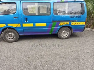 Toyota HiAce 2015 Blue