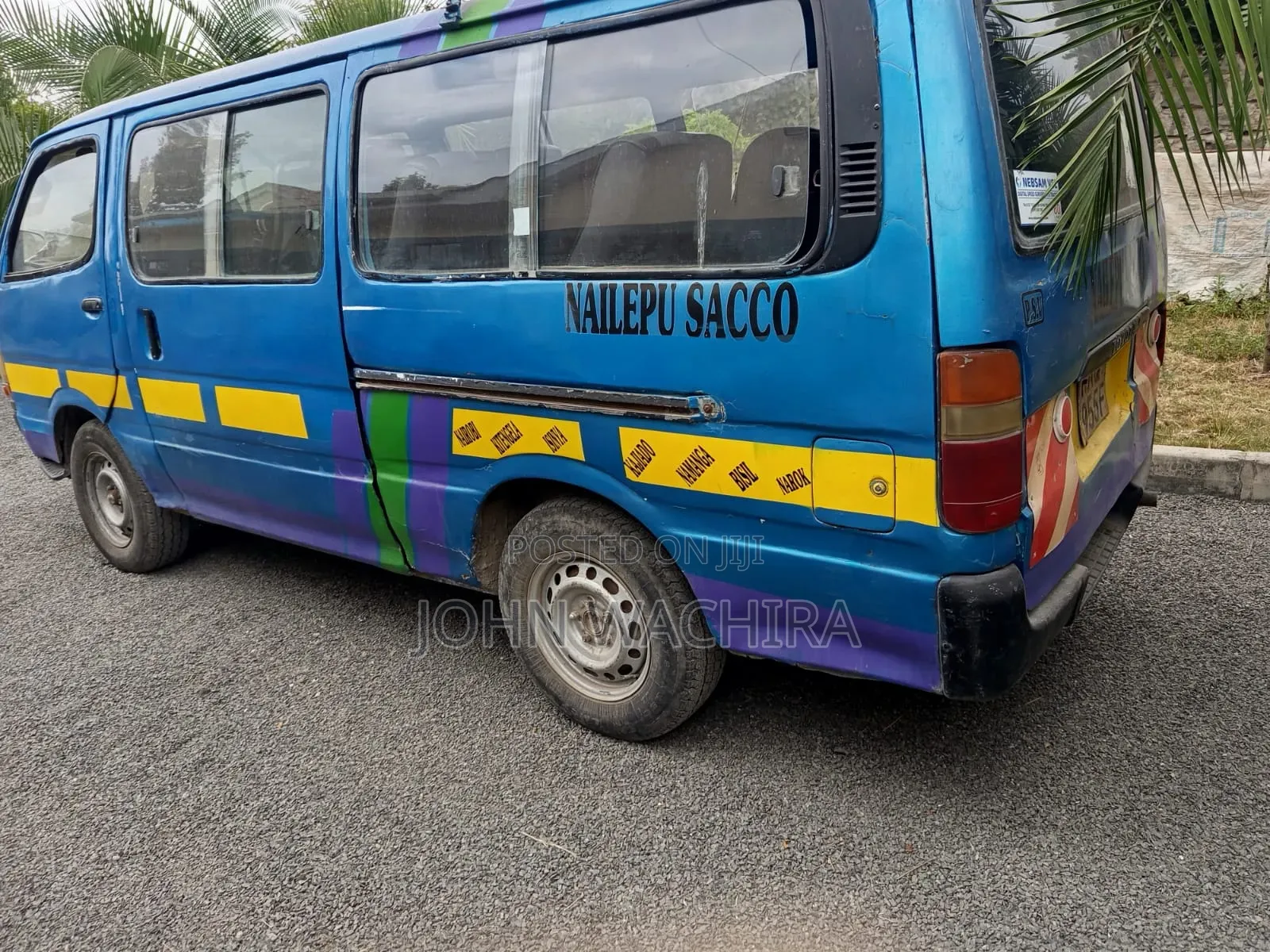 Toyota HiAce 2015 Blue
