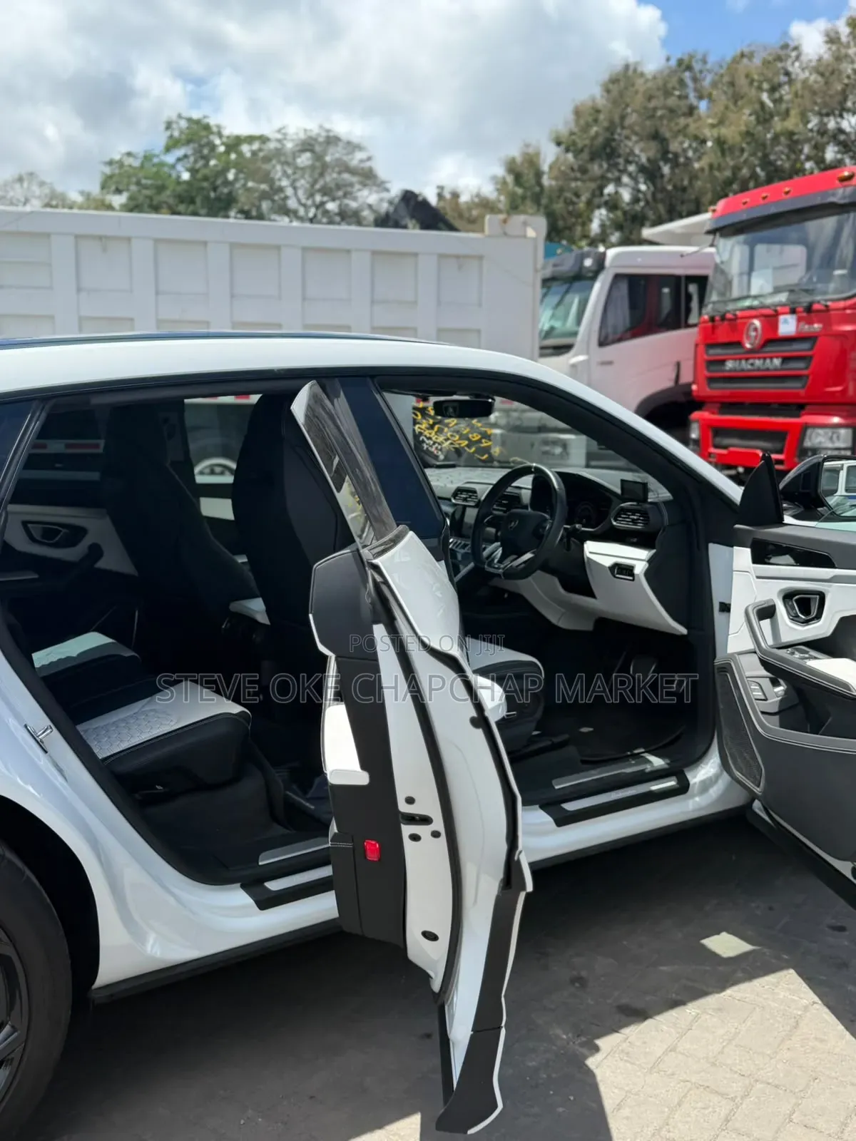 Lamborghini Urus Base 4dr AWD 2020 White