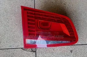 Volkswagen Touareg Boot Light 2013-2015 Model