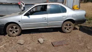 Nissan Primera 2012 Gray