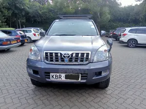 Toyota Land Cruiser Prado 2005 Gray