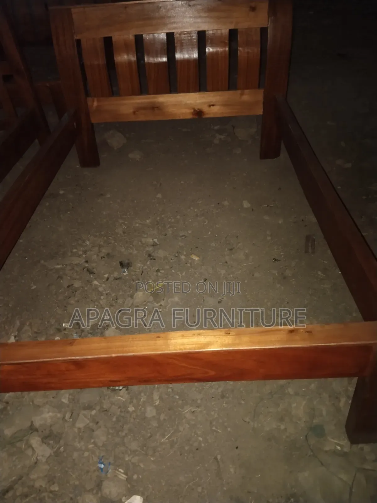 4 by 6 Mohagany Bed