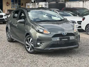 Toyota Aqua 2019 Gray