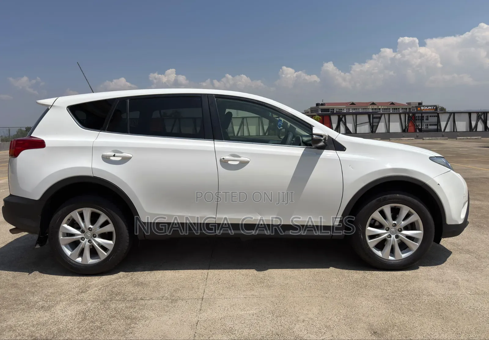 Toyota RAV4 2014 White