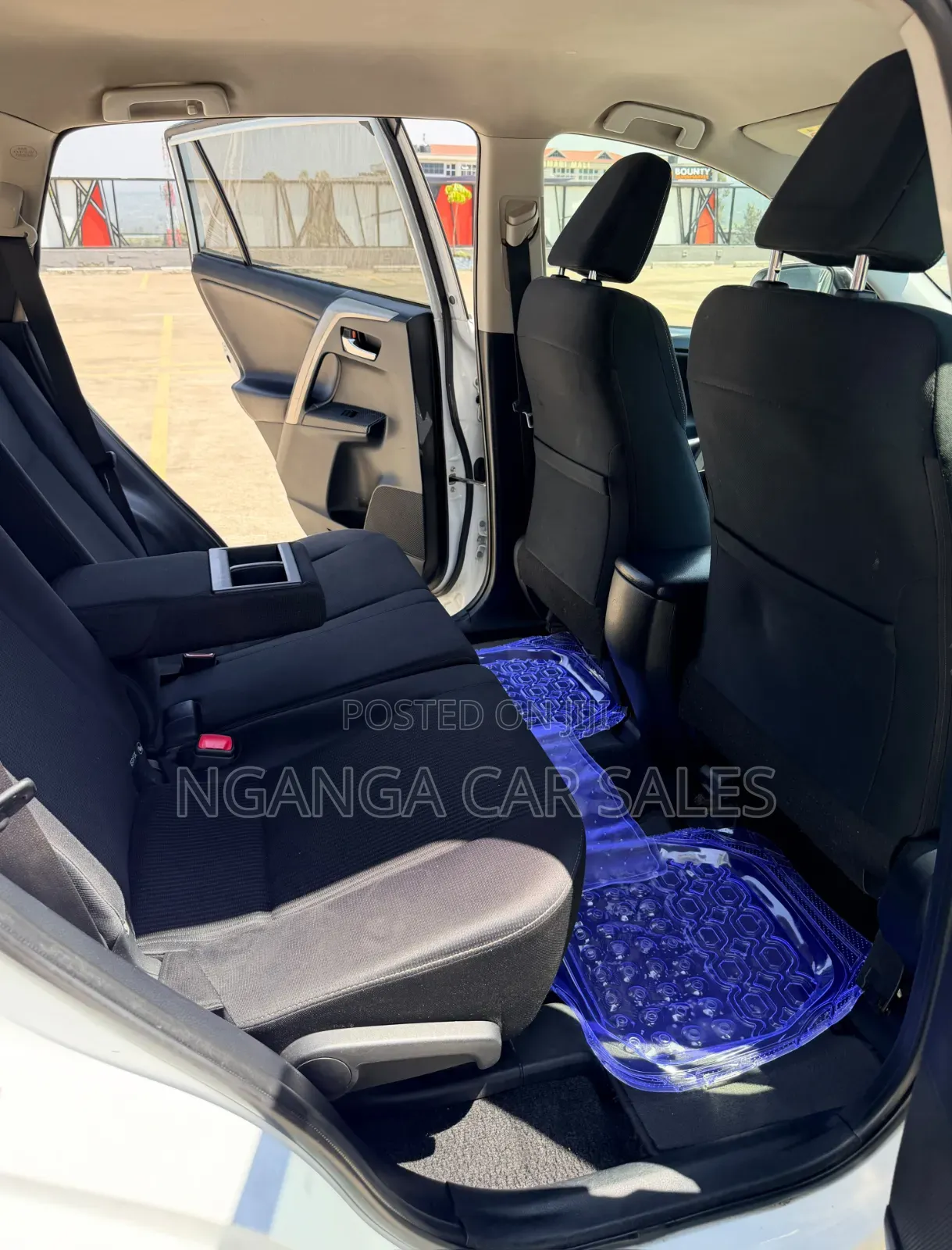 Toyota RAV4 2014 White