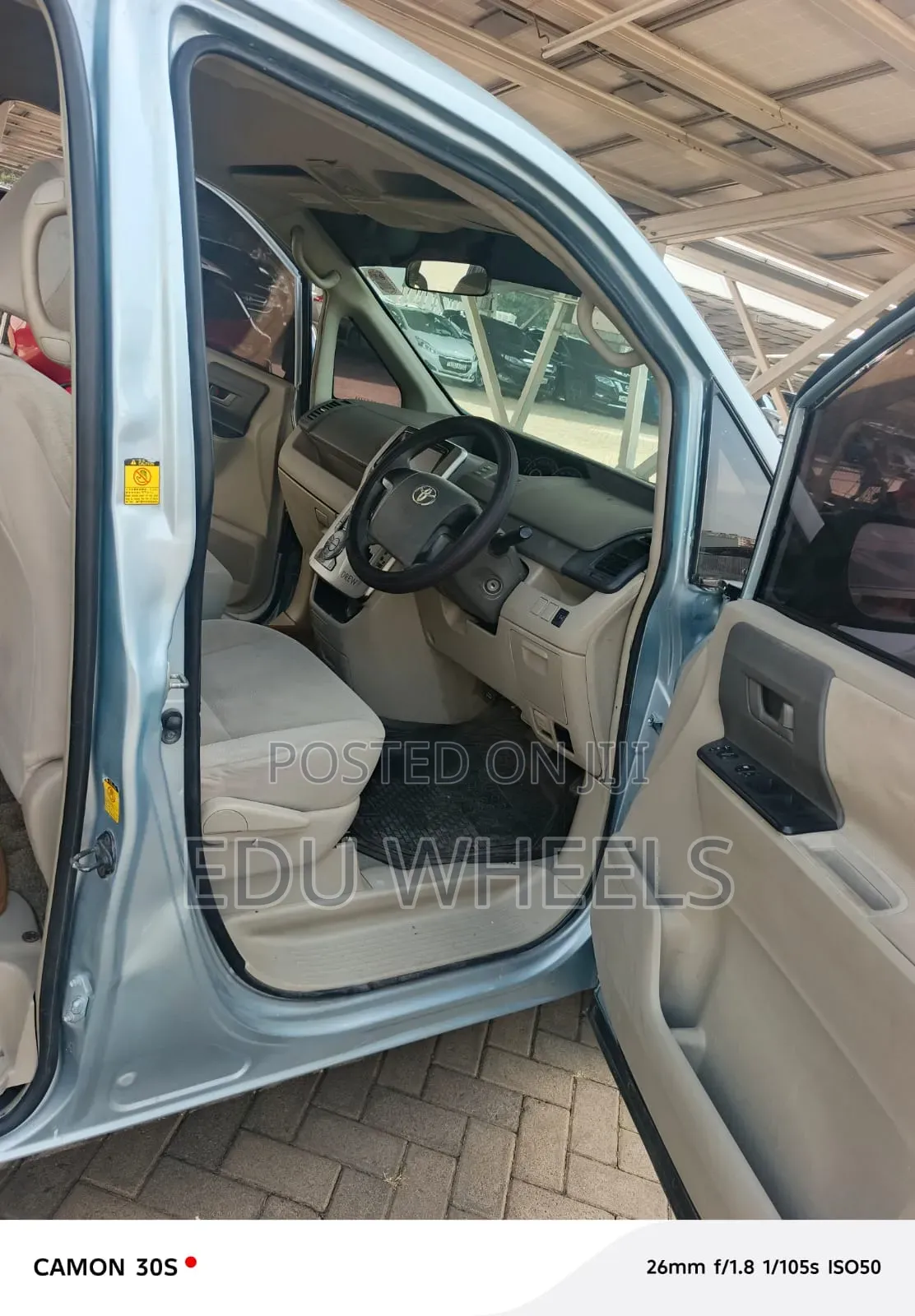 Toyota Noah 2011 Blue