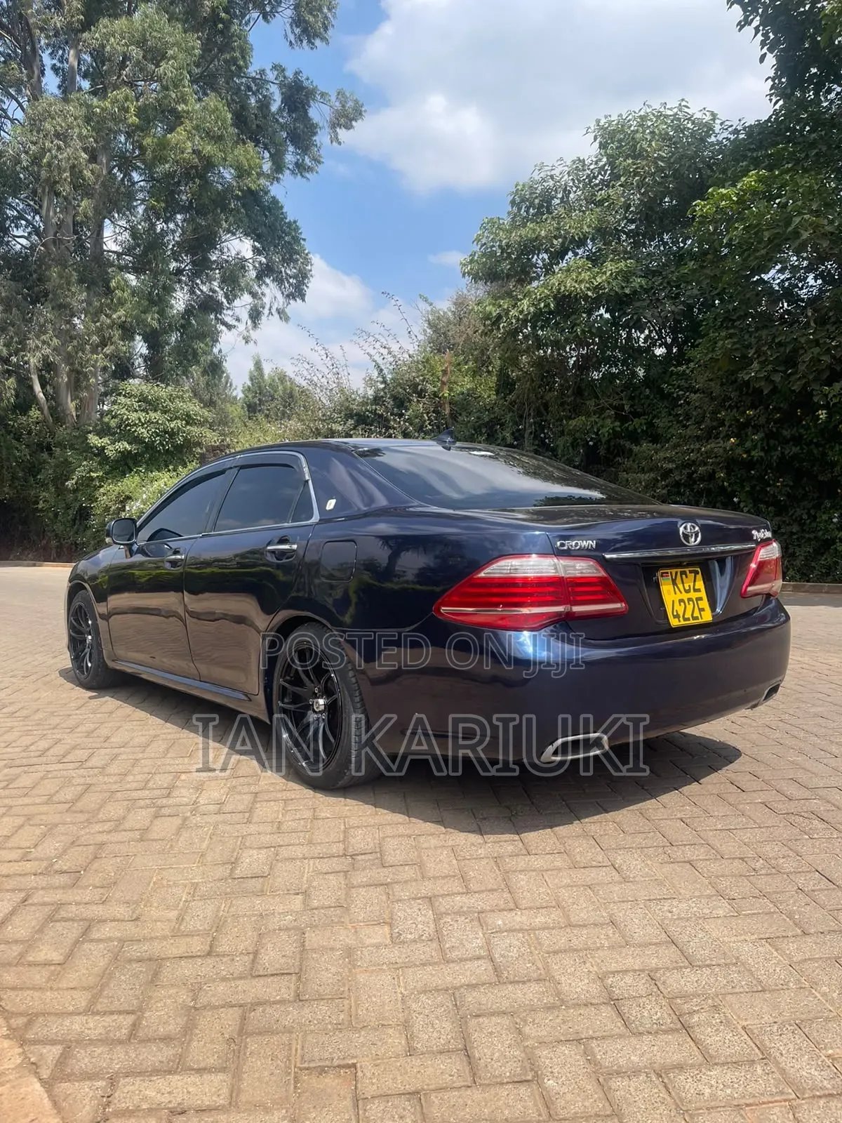 Toyota Crown 2012 Blue