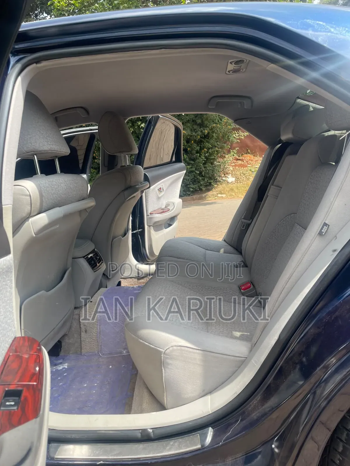 Toyota Crown 2012 Blue