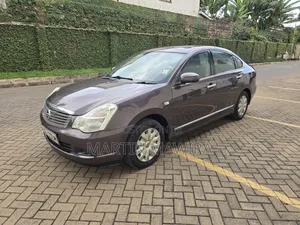 Nissan Bluebird 2010 Brown