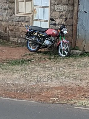 TVS HLX Plus ES 2015 Red