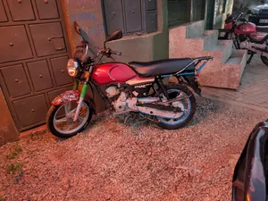 TVS HLX Plus ES 2015 Red