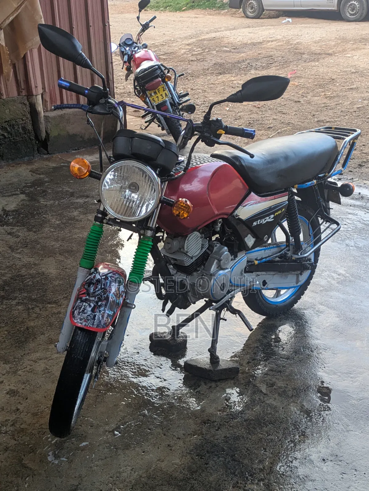 TVS HLX Plus ES 2015 Red
