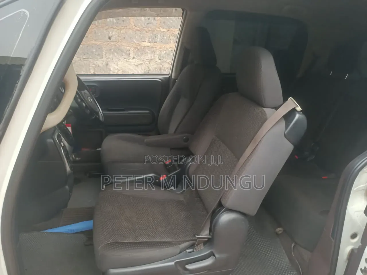 Toyota Spade 2016 White