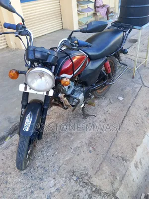 TVS HLX 125 2024 Red