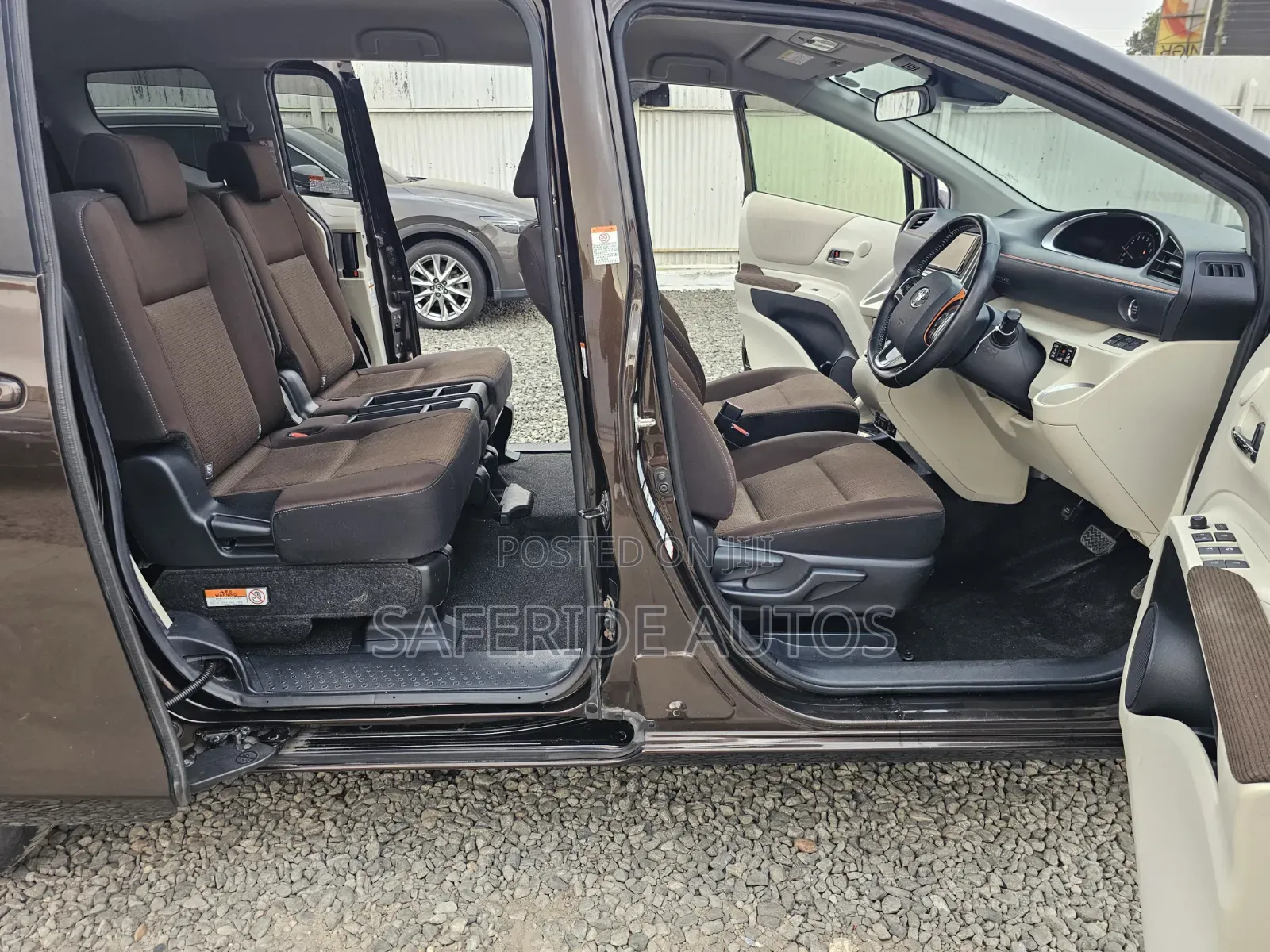 Toyota Sienta 2019 Brown