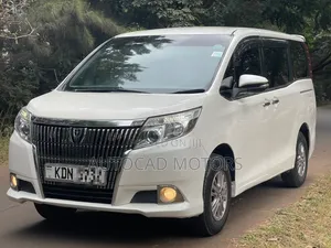 Toyota Esquire 2016 White