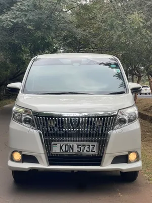 Toyota Esquire 2016 White