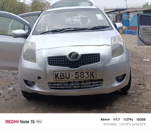 Toyota Vitz 2005 Silver