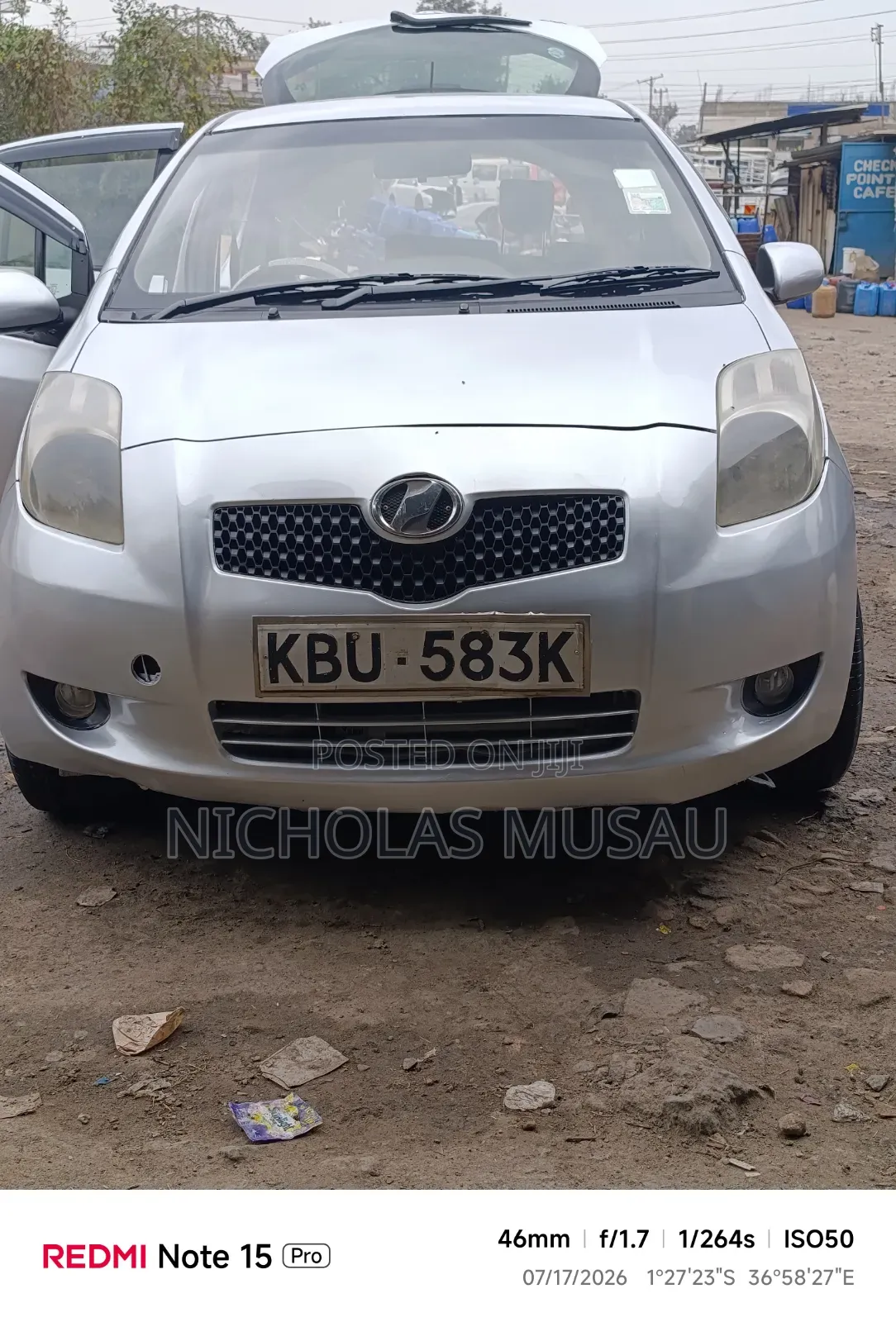 Toyota Vitz 2005 Silver