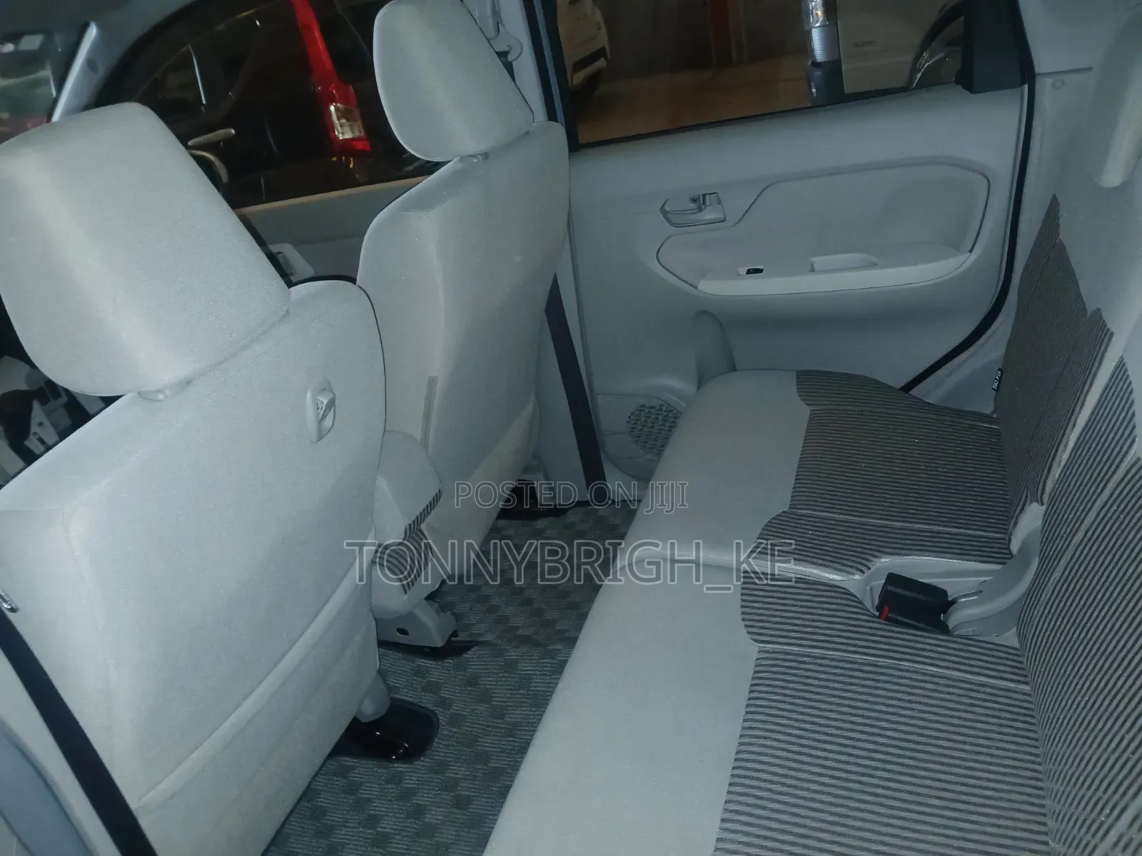 Daihatsu Move 2019 Silver