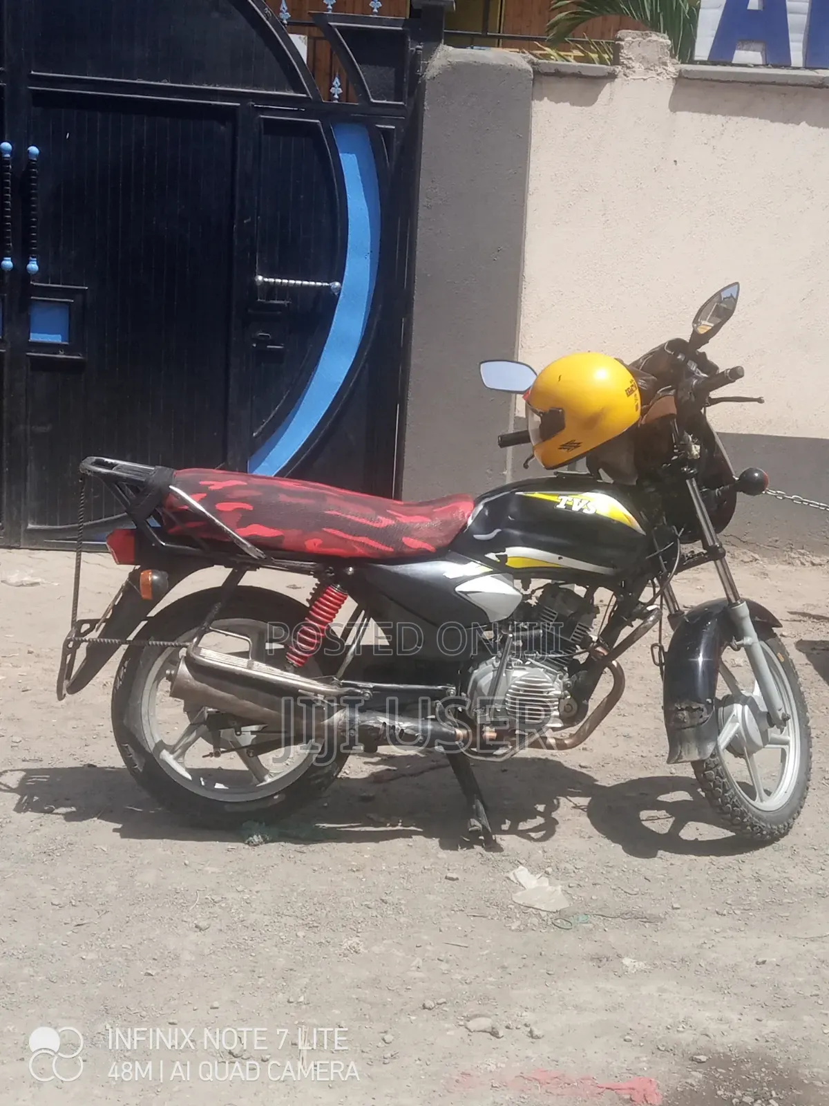 TVS HLX 125 2014 Black