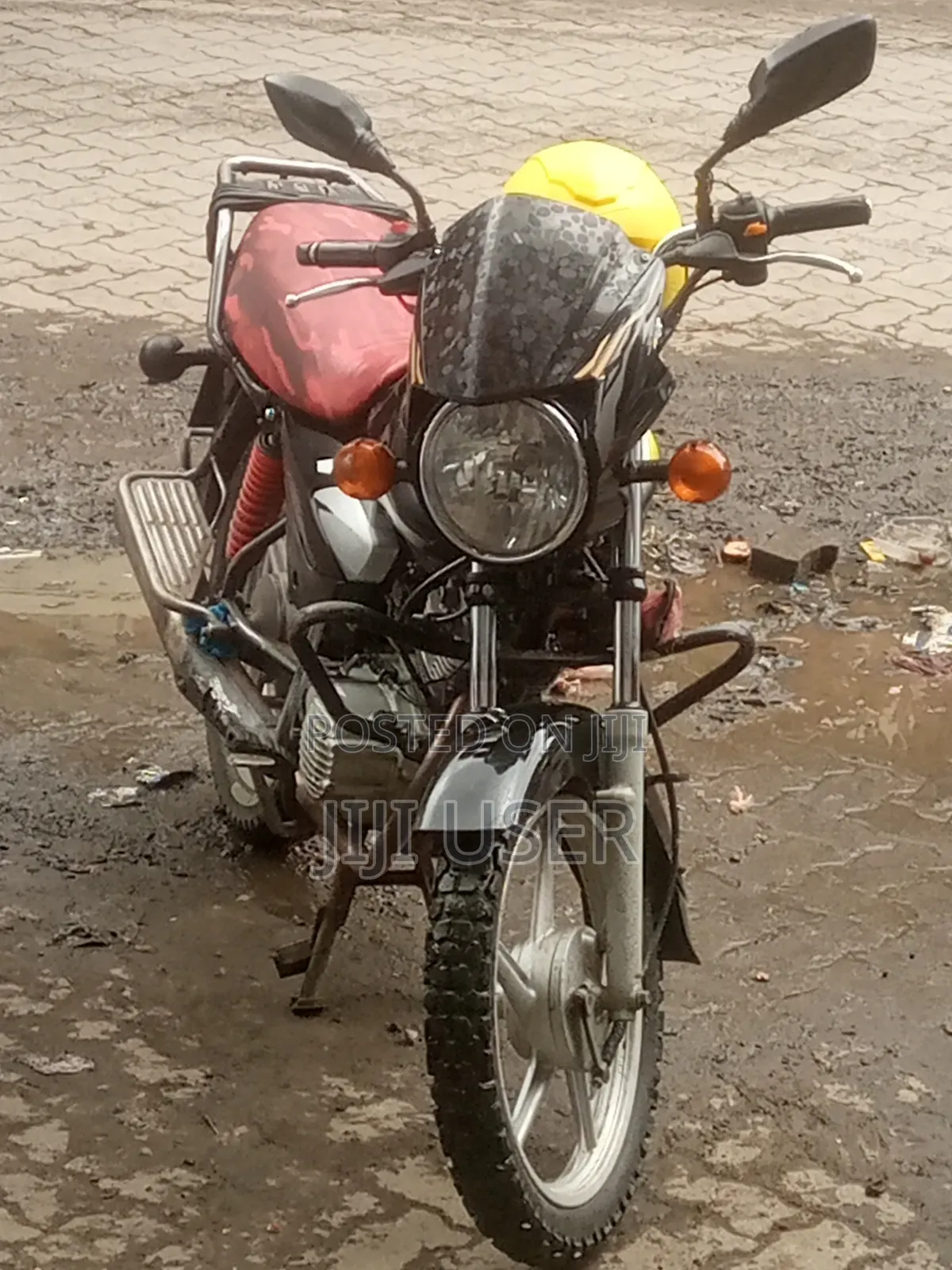 TVS HLX 125 2014 Black