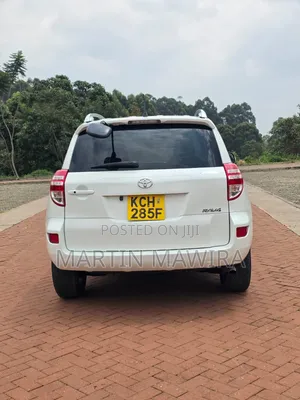 Toyota RAV4 2011