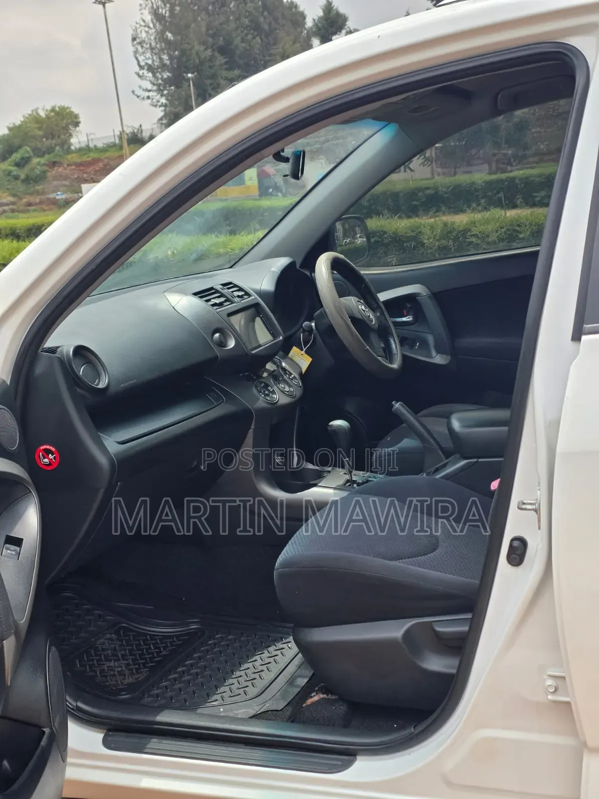 Toyota RAV4 2011