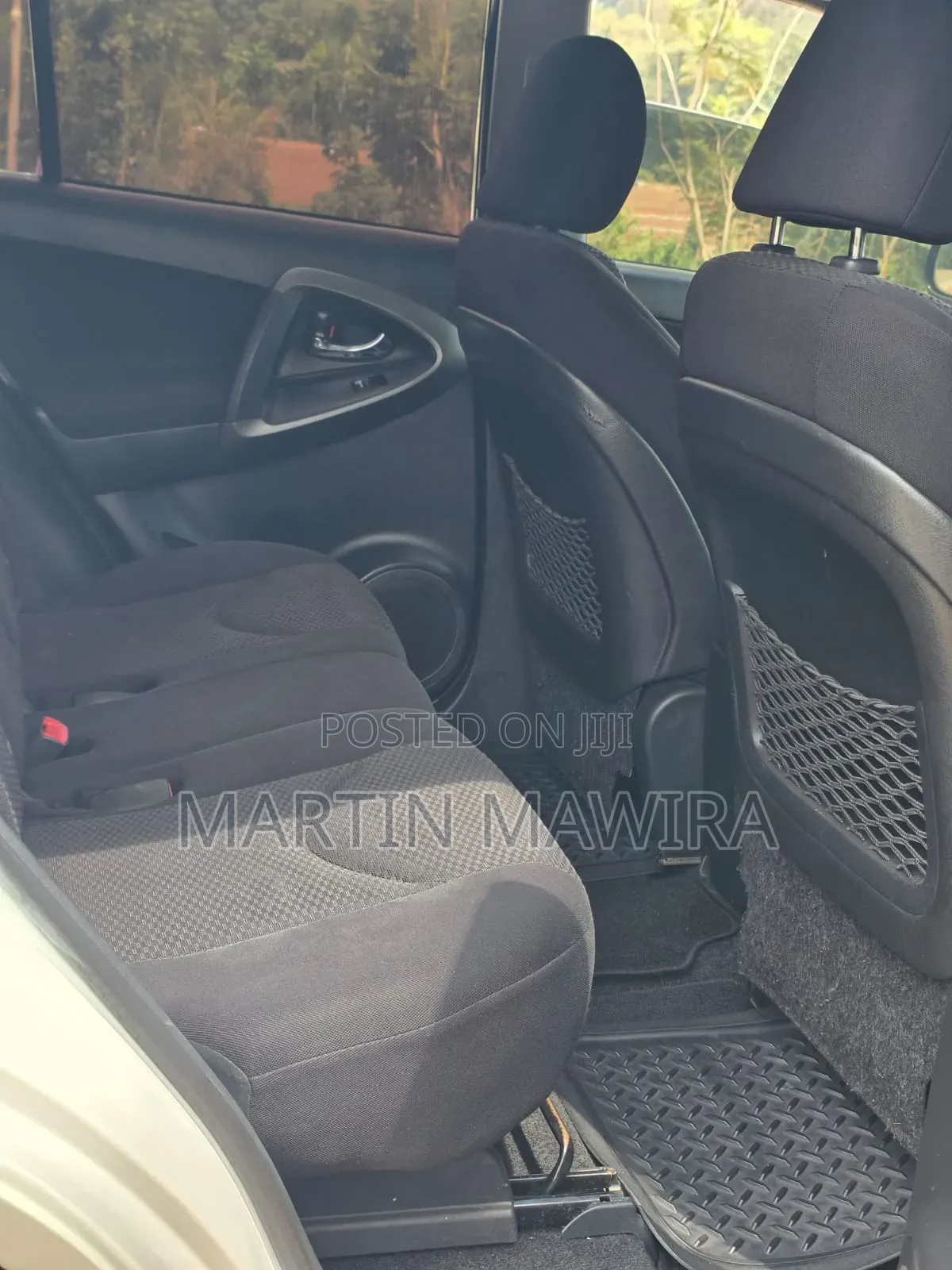 Toyota RAV4 2011