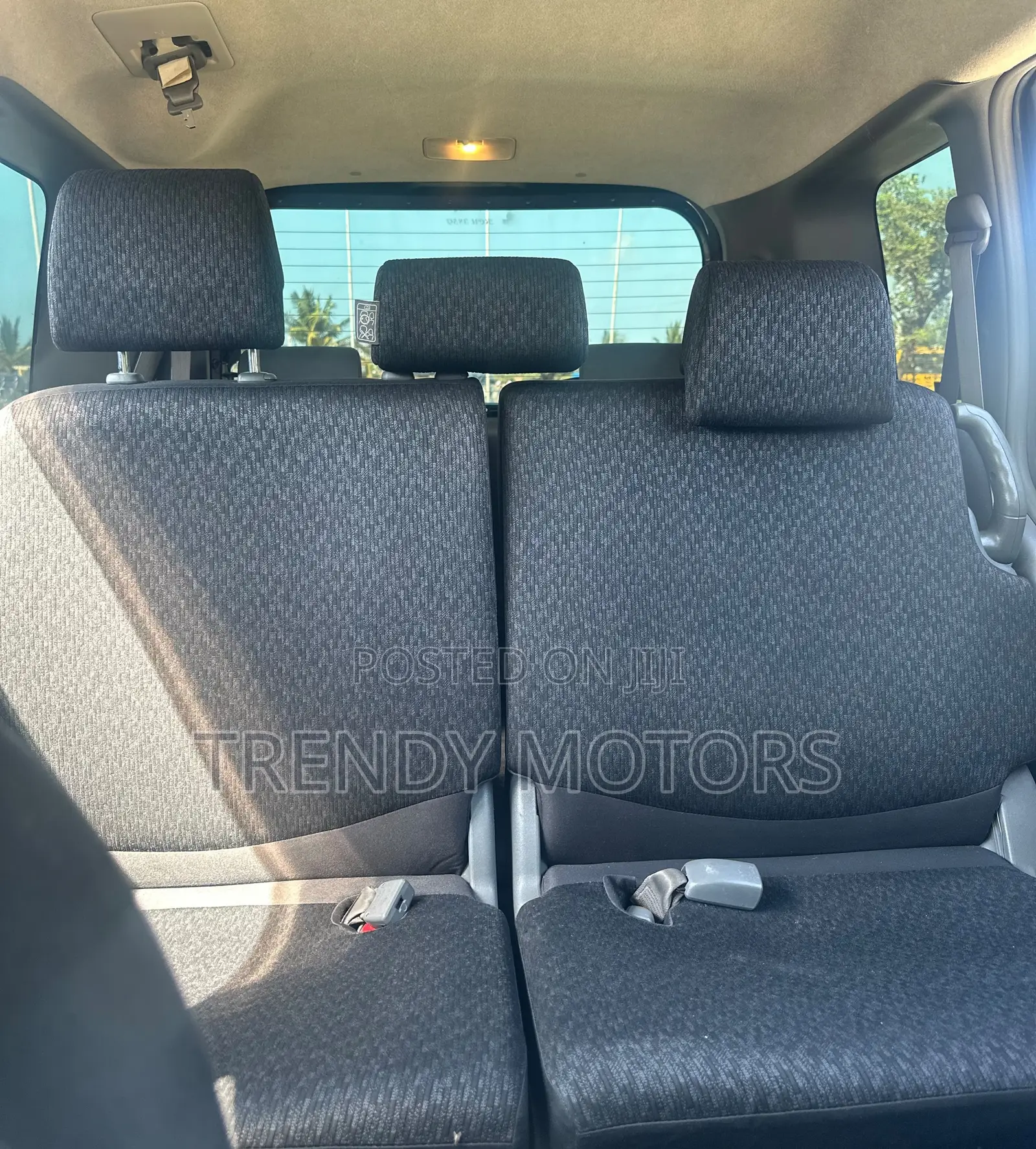 Toyota Sienta 2011 Purple