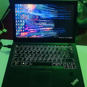 Laptop Lenovo ThinkPad X270 16GB Intel Core i5 SSD 700GB