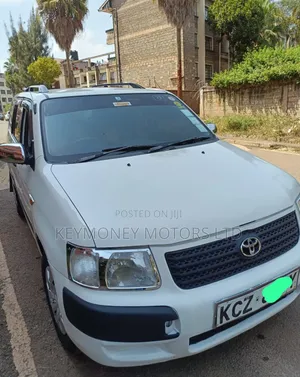 Toyota Succeed SV Premium 2014 White