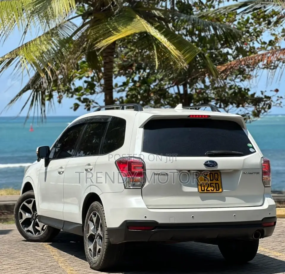 Subaru Forester 2017 White
