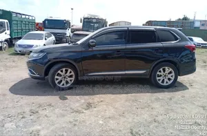 Mitsubishi Outlander 2016 Black