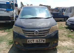 Nissan Serena 2012 Blue