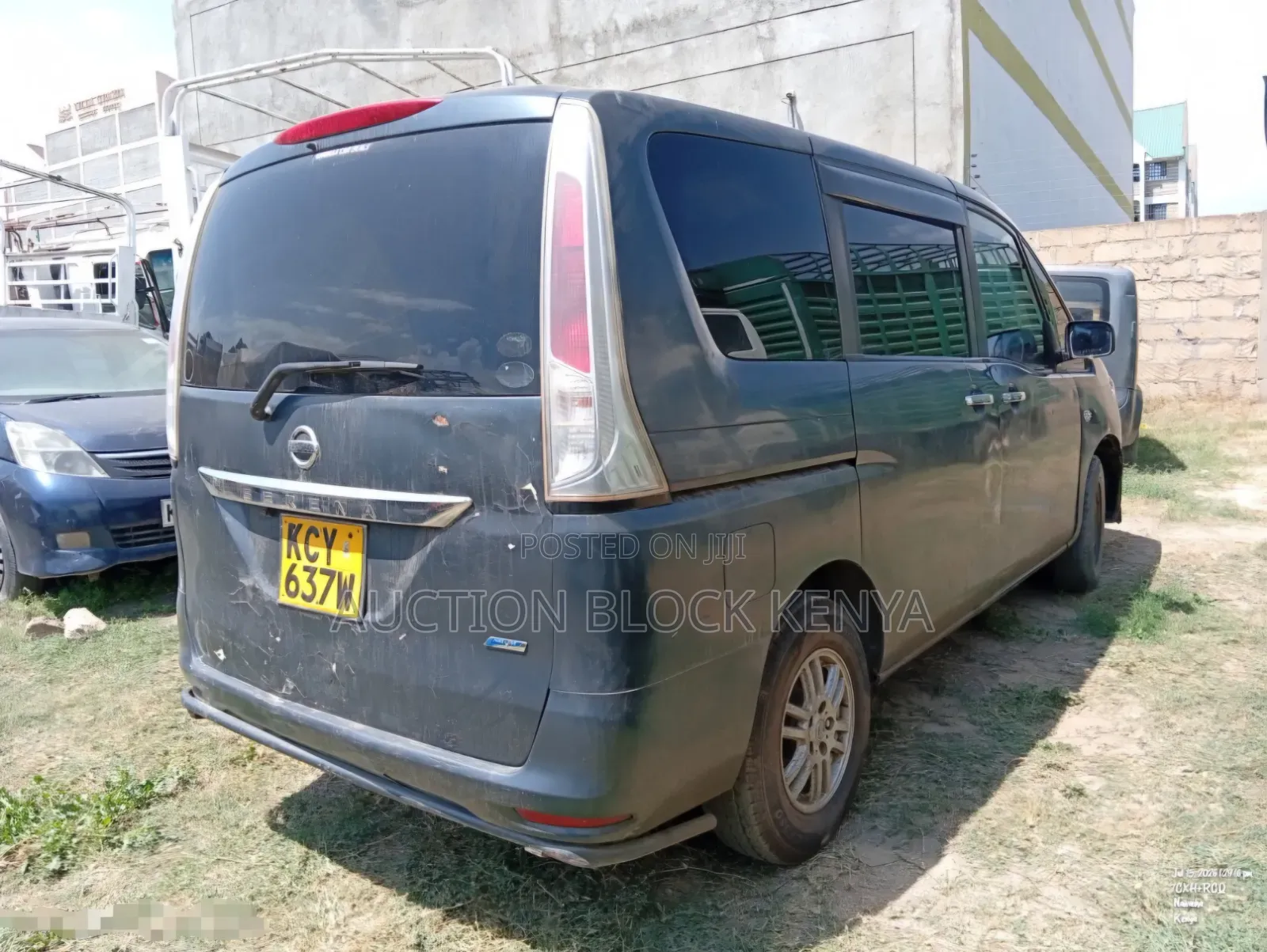 Nissan Serena 2012 Blue