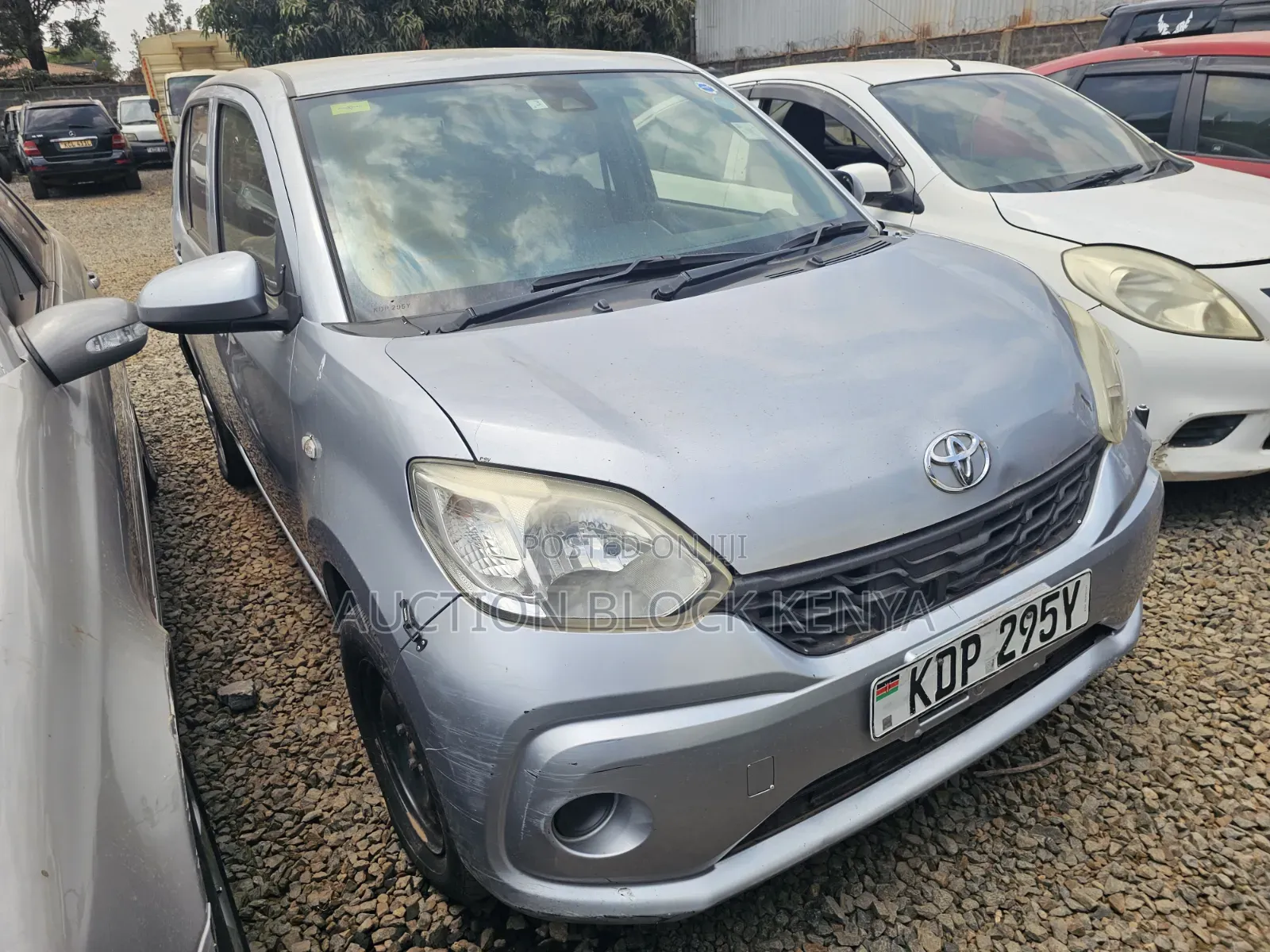 Toyota Passo 2017 Silver