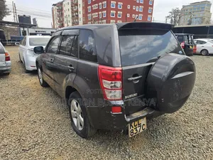 Suzuki Escudo 2011 Gray