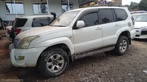 Toyota Land Cruiser Prado 2007 White