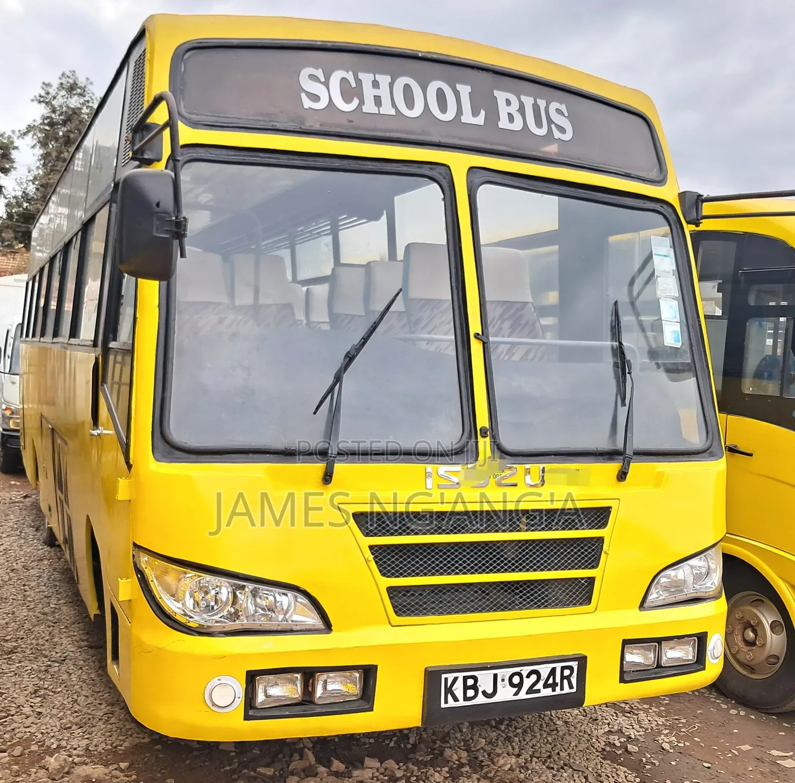 Isuzu FRR 2009 Yellow
