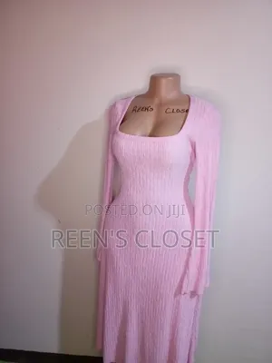 Elegant Ladies Thrift Dress – Stylish Affordable