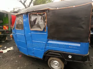 Piaggio 2021 Blue