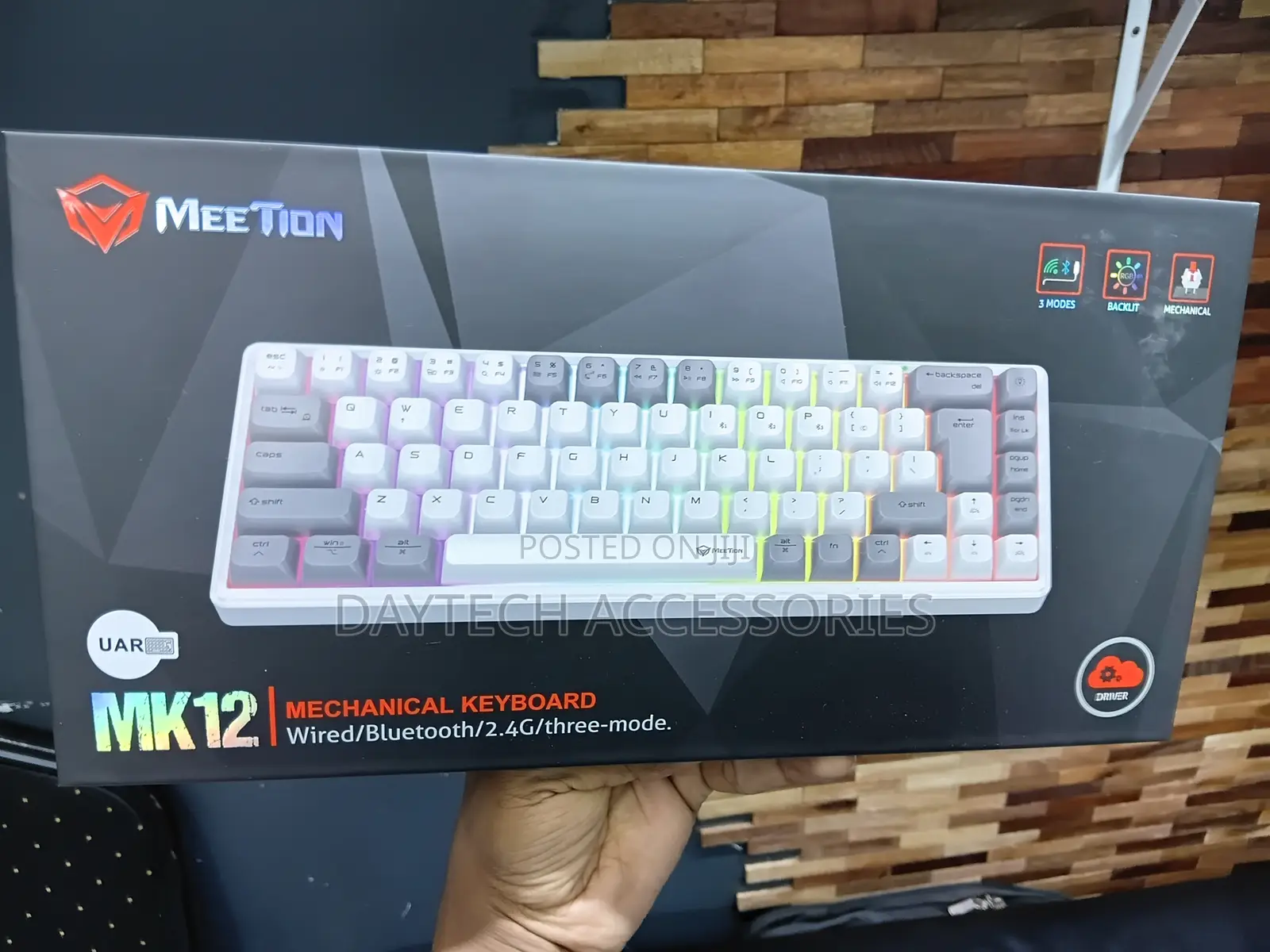 Meetion MK12 65% Mechanical Keyboard.