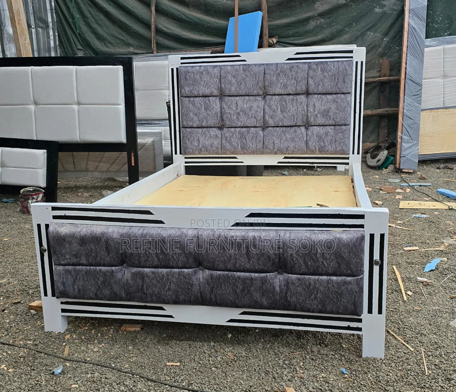 Strong Built Mocket Bed 5x6 and 6x6 Available With Hardwood Frame