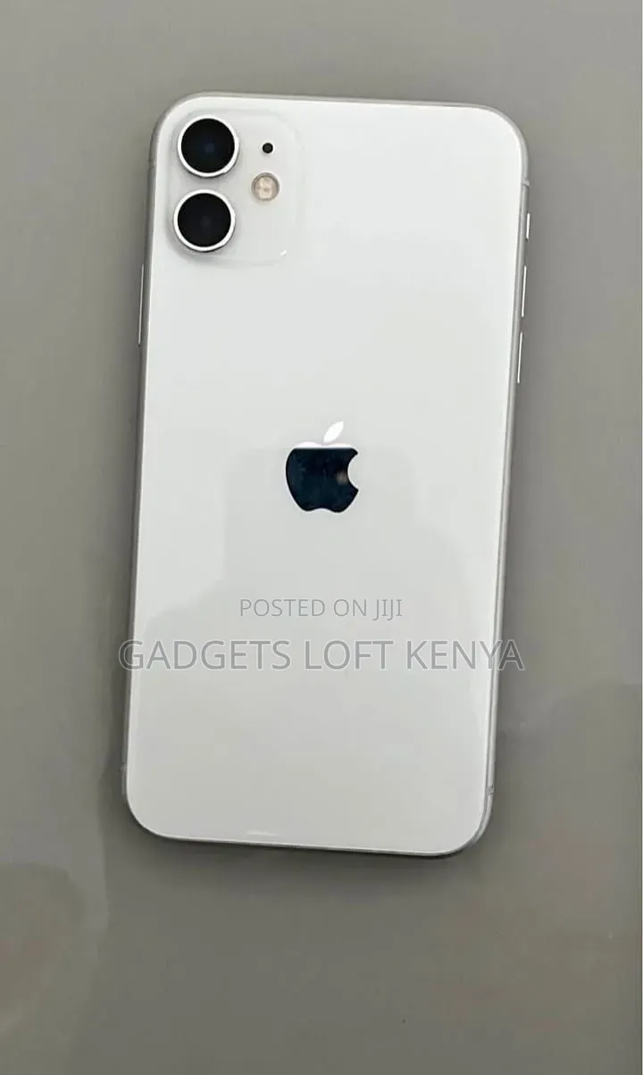 New Apple iPhone 11 128 GB White